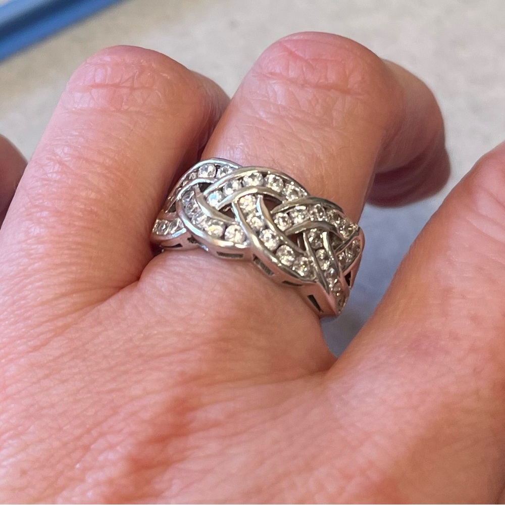 Sterling silver cubic zirconia crossover ring size 7